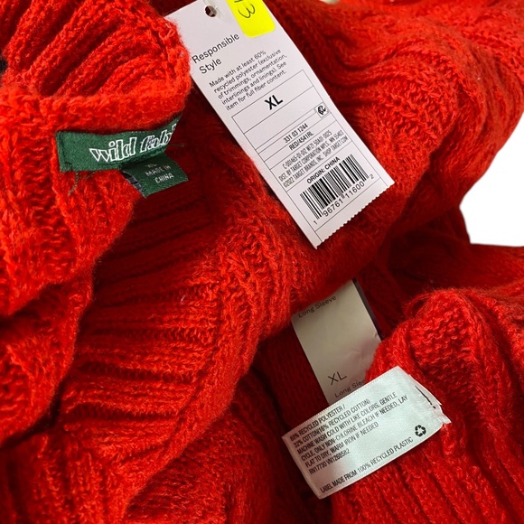 Wild Fable Women's V-Neck Sweater Red Size XL Chunky Knit Distressed New NWT - Picture 7 of 7
